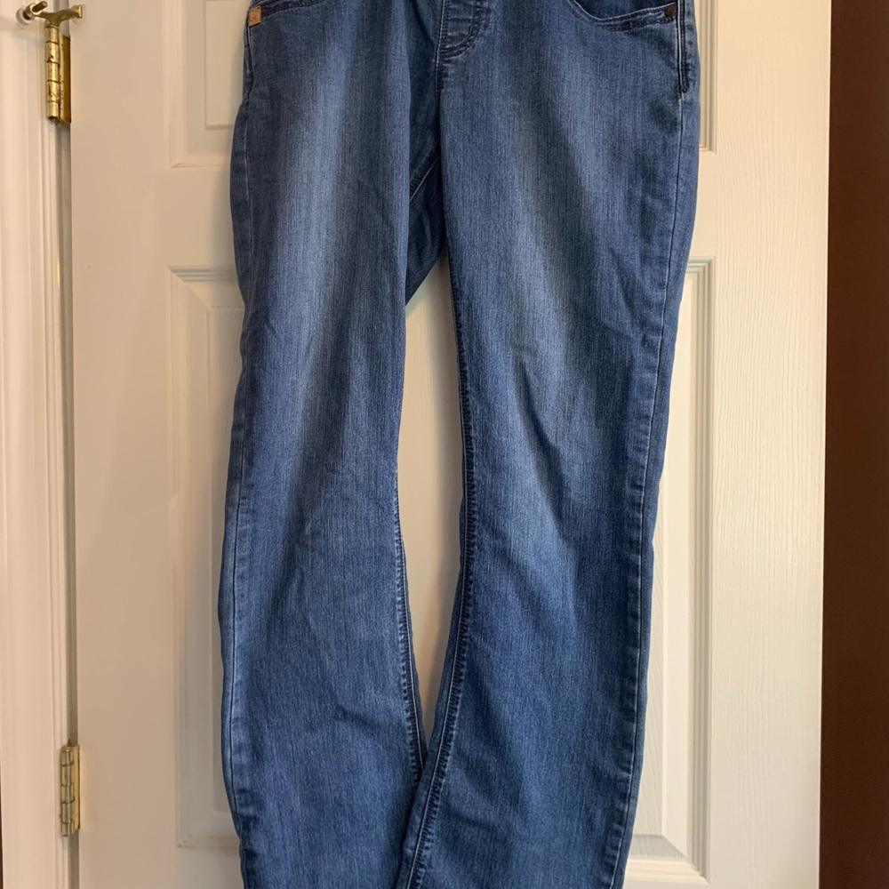 Lola jeans. Flare, stretch denim